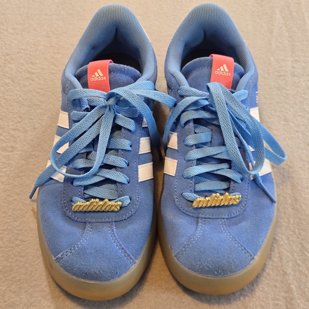 Adidas VL Court 3.0 Sneakers Womens 6.5 Blue Suede Gum Sole ID9074 Gold Charms